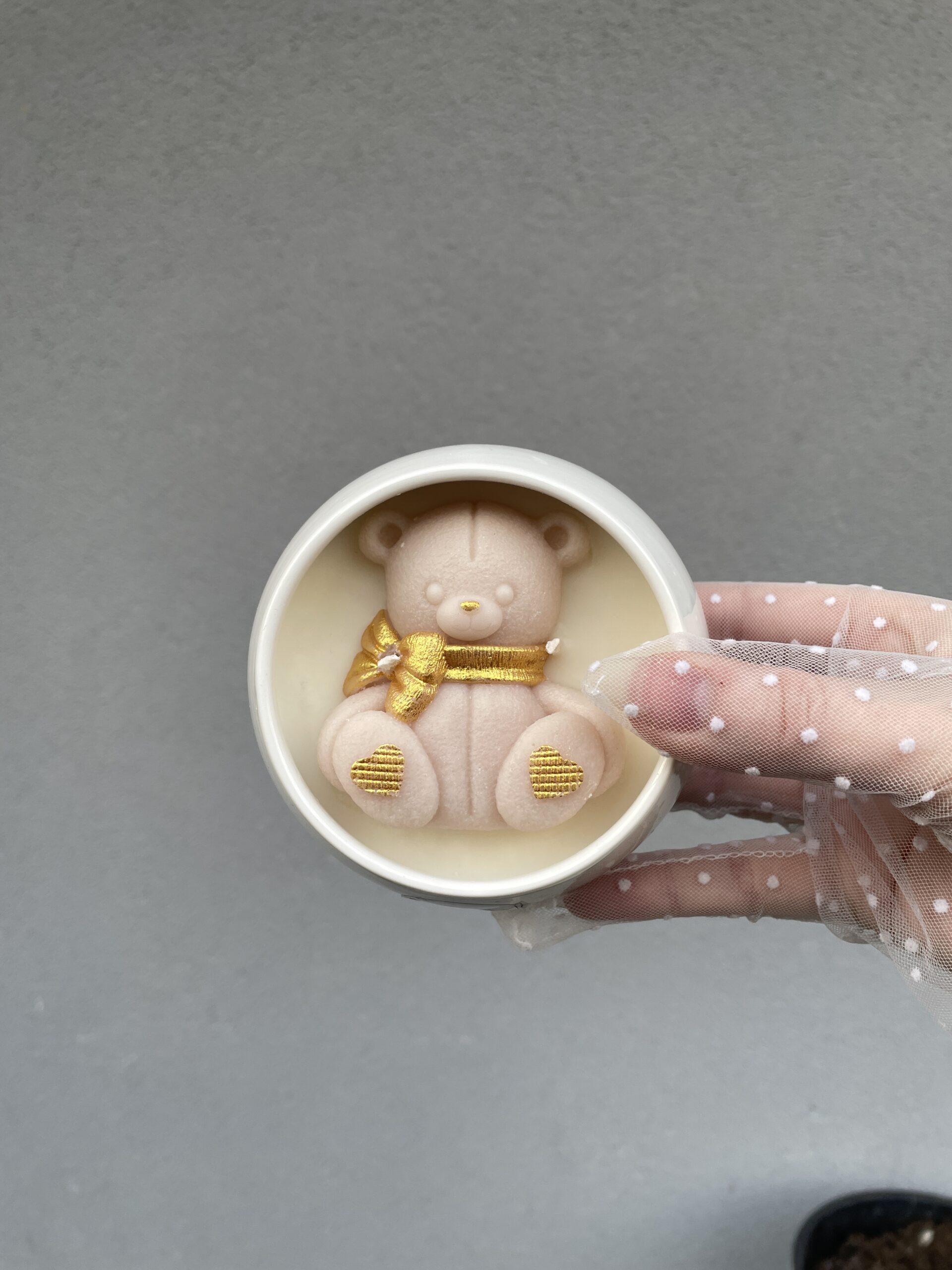 Świeca Miś w Porcelanowej Mise